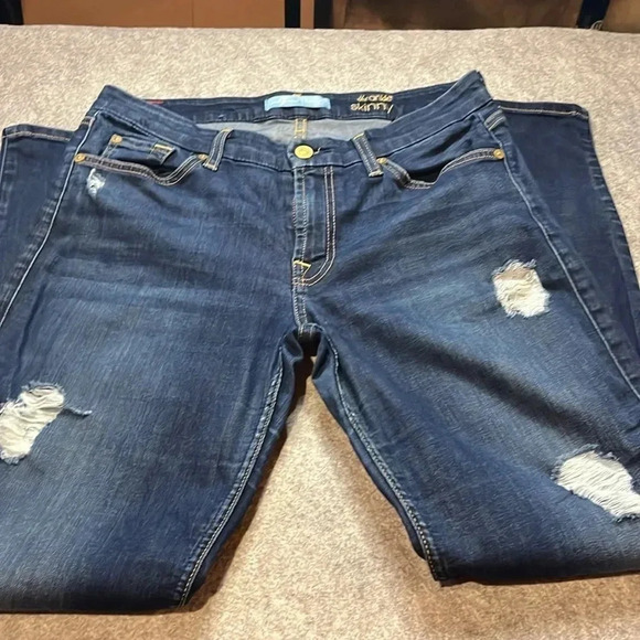 7 for all Mankind, The Ankle Skinny. Dark  Wash. Size 28. - Picture 5 of 10